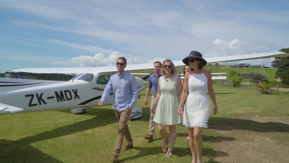 Auckland: Waiheke Island Wine and Food Tasting With Flights