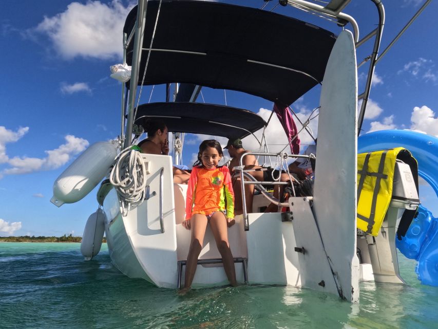 Bacalar Sailing and Snorkeling 4 Hour Day Trip