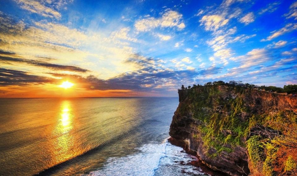 Bali: Tanah Lot, Uluwatu & Kecak Fire Dance With Sunset