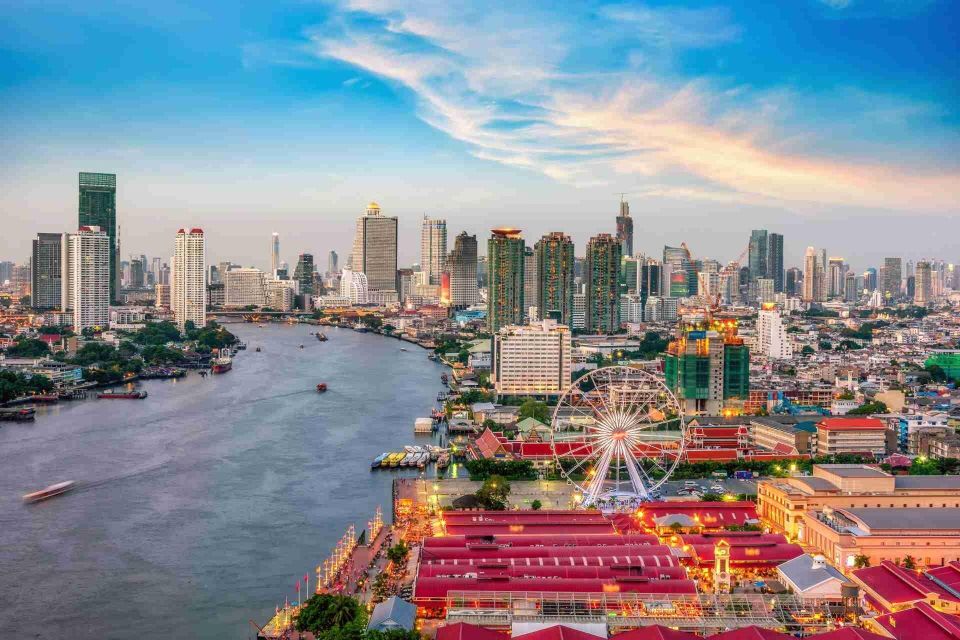 Bangkok: Cultural Gems Walking Tour + 2-Hour Dinner Cruise