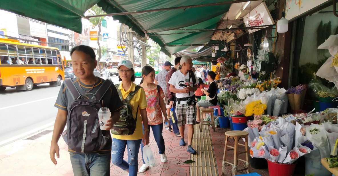 Bangkok: Full-Day Hop-On Hop-Off Walking Tour Mini Group