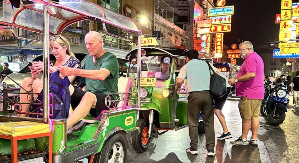 Bangkok Night Tour: Food, Temple & Tuk-Tuk