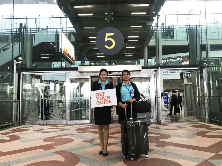 Bangkok Suvarnabhumi Airport: Fast-track Immigration Service