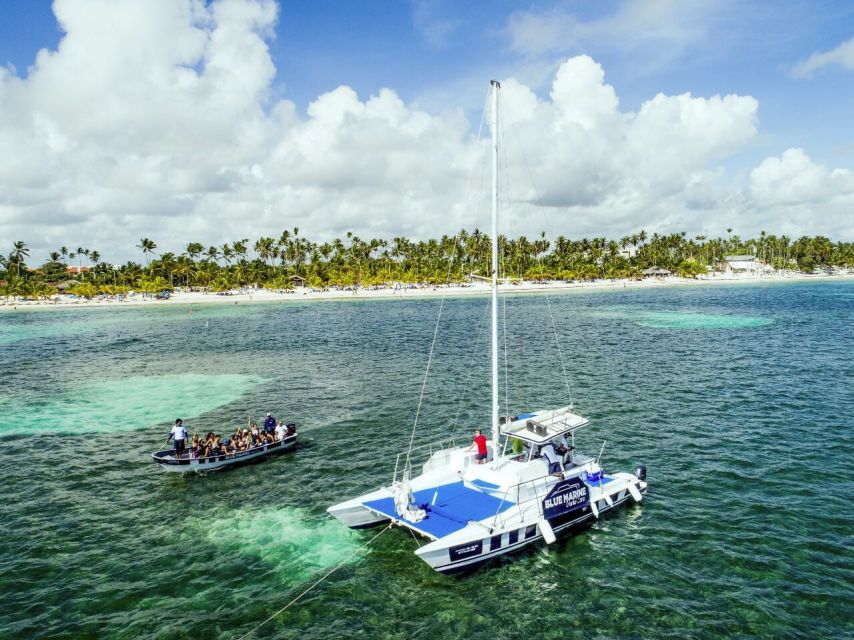 Bavaro: Punta Cana Catamaran Tour With Open Bar and Snacks