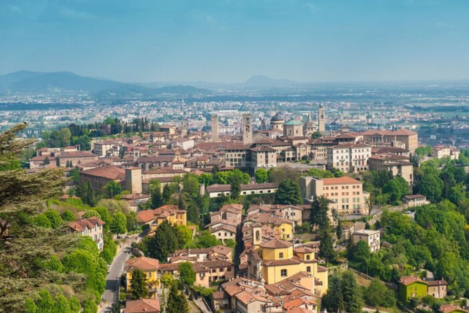 Bergamo: Private Custom Tour With a Local Guide