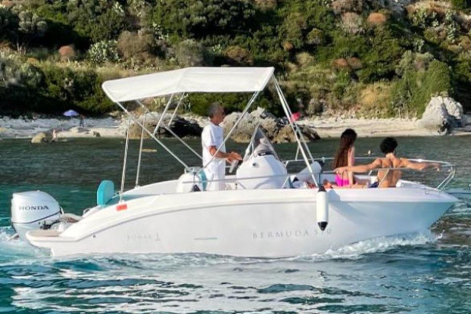BERMUDA 570 Boat Rental Without a License