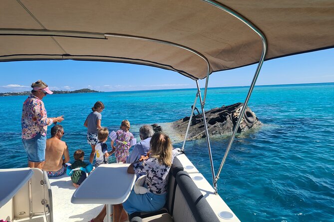 Bermuda Private Boat Charter: Snorkel, Cliff Jumping & Sightseeing