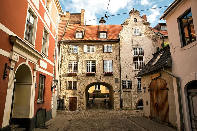 Best of Riga Walking Tour – Highlights and Hidden Gems