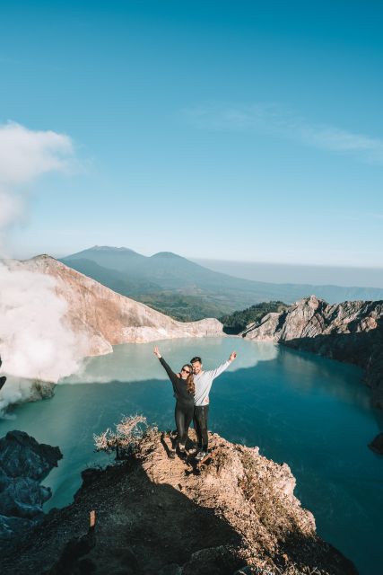 Beyond Volcanoes; Ijen, Papuma, Tumpak Sewu, Bromo 4 Days - Ijens Ethereal Blue Flames