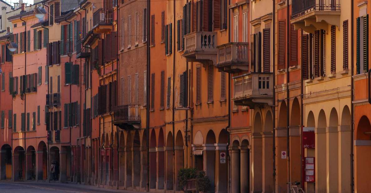 Bologna Theme Tour: the Oldest University in Europe