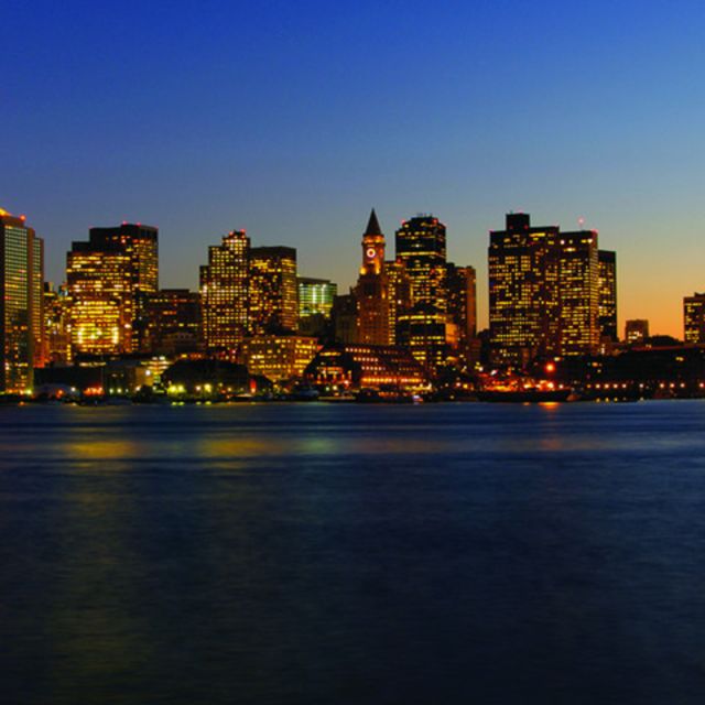 Boston: Buffet Lunch or Dinner Cruise on Boston Harbor