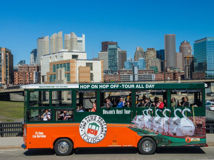 Boston: Hop-on Hop-off Old Town Trolley Tour