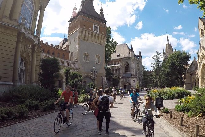 Budapest Bike Tour With Hungarian Goulash