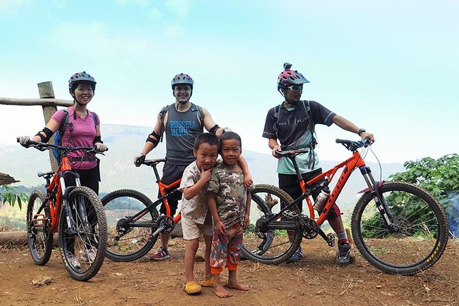 Buffalo Soldier Full Day Mountain Biking Tour Chiang Mai - Lunch on the Trail
