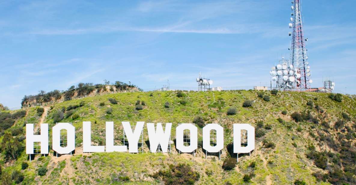 Burbank: Helicopter Tour of Los Angeles and Hollywood Sign