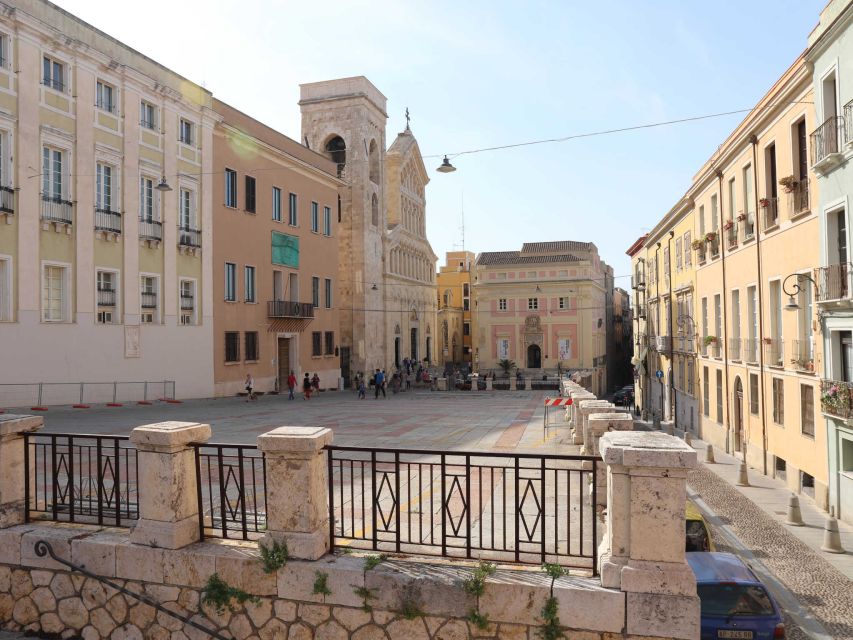 Cagliari: Walking Tour Through the Alleys of Castello