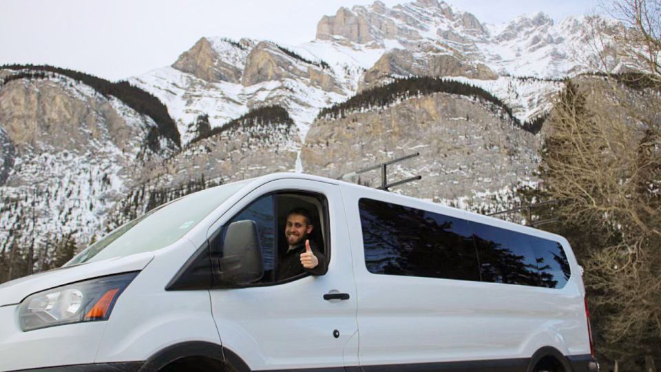 Calgary: Private Transfer to Banff or Canmore