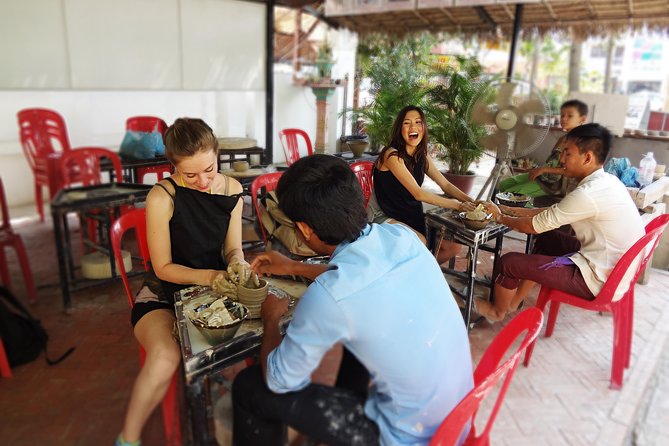 Cambodian Pottery Class in Siem Reap