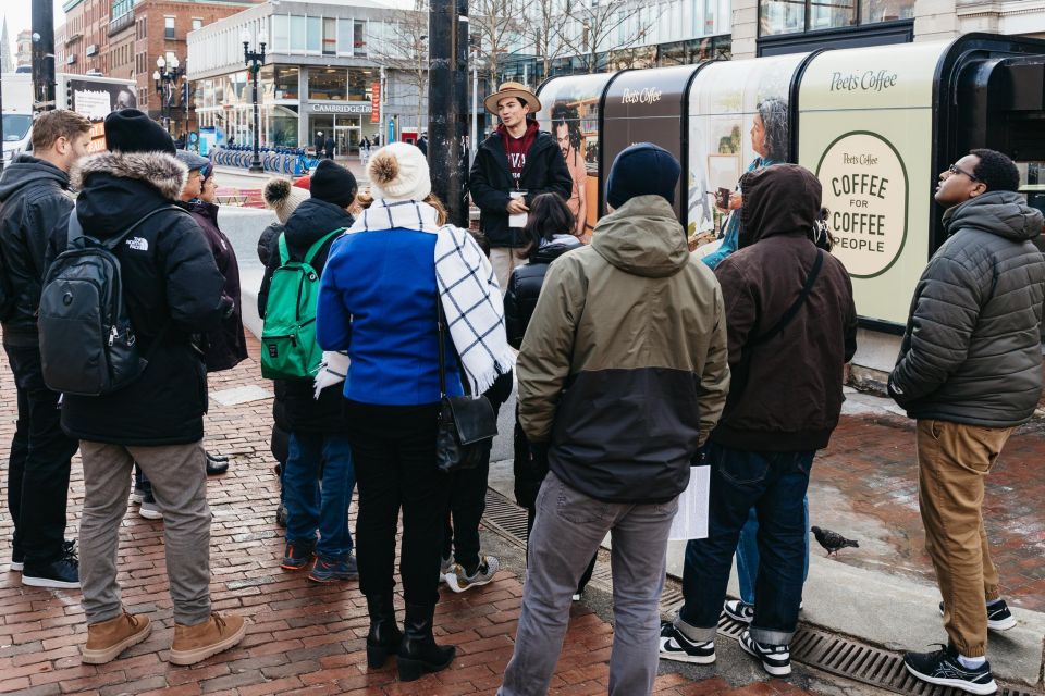 Cambridge: Harvard University Student-Guided Walking Tour