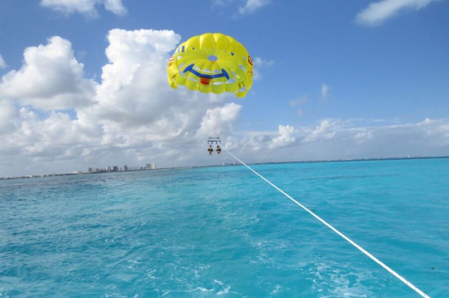 Cancun: Parasailing Over Cancun Bay - Activity Overview