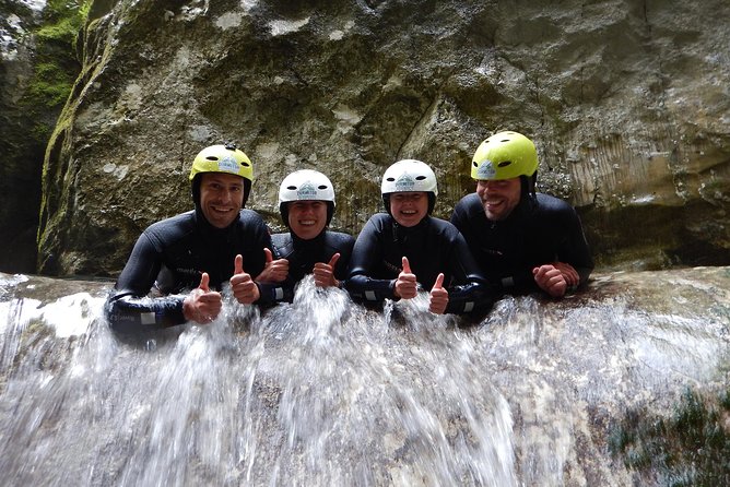 Canyoning at Nevidio