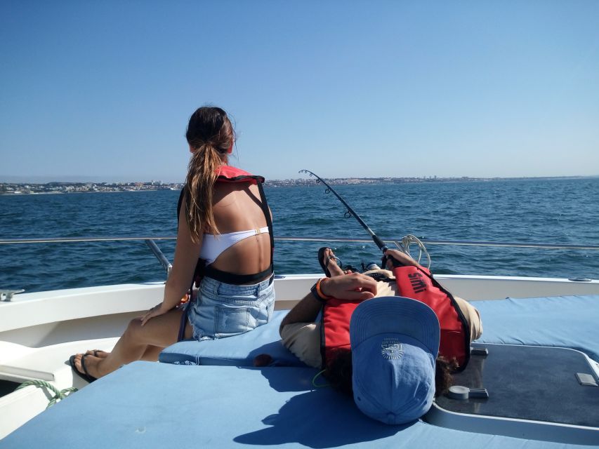 Cascais: Family Fishing With Welcome Drinks