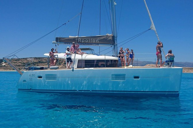 Catamaran All Inclusive-Day Cruise to Naxos or Paros With Lunch