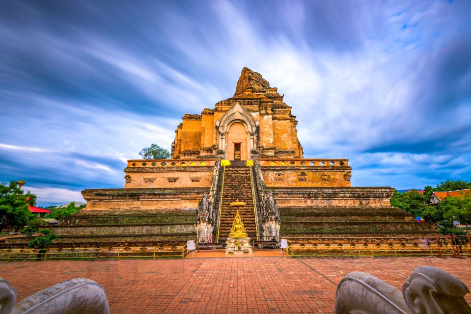 Chiang Mai: Ancient Temples Guided Spanish Tour - Wat Phan Tao