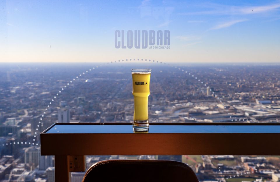 Chicago: 360 Chicago Observation Deck Sip and View Ticket