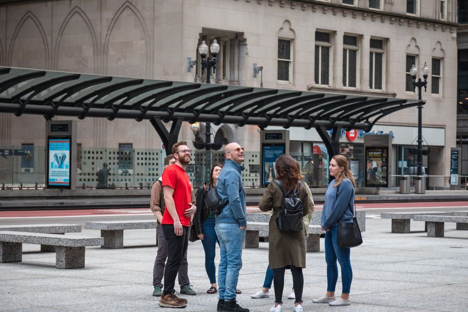 Chicago Architecture Experience by Train - Navigating the Iconic Chicago L