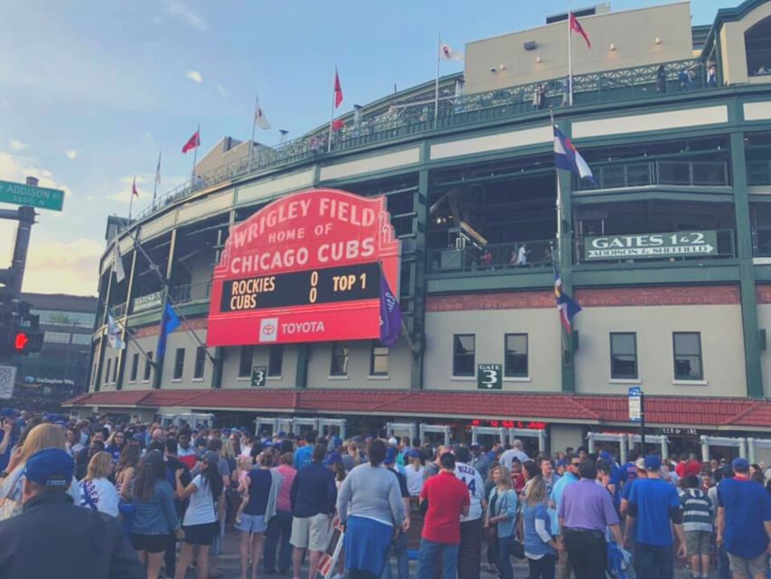 Chicago: Chicago Cubs Baseball Game Ticket at Wrigley Field