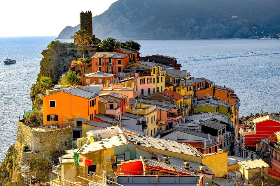 Cinque Terre Guided Tour With Lucca From Florence - Tour Details