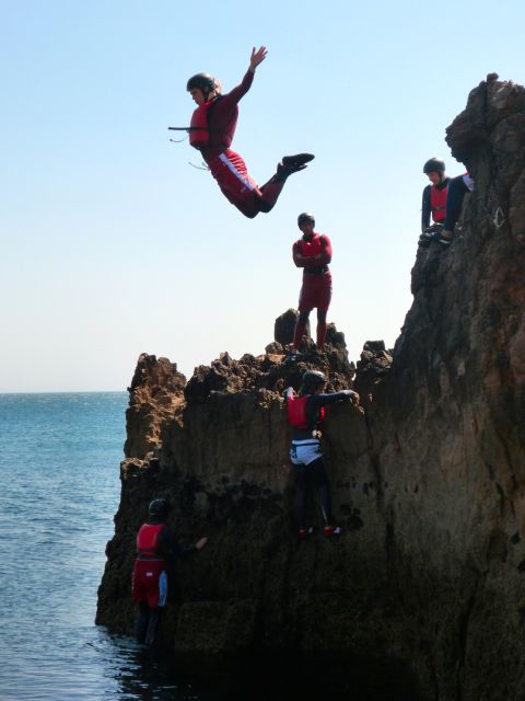 Coasteering Algarve: Cliff Jump, Swim & Climb in Sagres