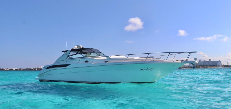 Cruising Paradise in a Luxury Yacht in Cancun