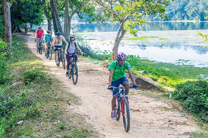 Cycle the Angkor Backroads – Inclusive Lunch at Local House