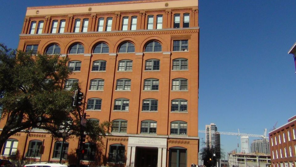 Dallas: JFK Assassination Highlights Walking Tour