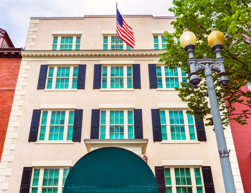 DC: Hidden Halls of Power Lafayette Square Walking Tour