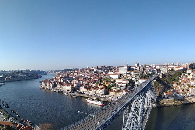 Discovering Porto in an Eco-Friendly Vehicle