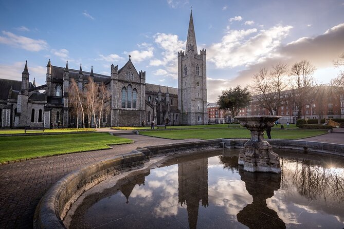 Dublin in a Day: Book of Kells, Guinness, Distillery & Castle