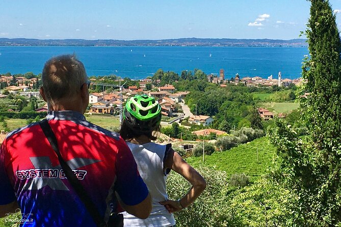 E-Bike Tour and Wine Tasting in Lazise