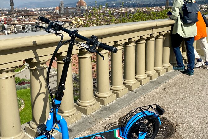 E-Scooter: Panoramic Tour of Florence - Included in the Tour