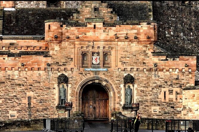 Edinburgh Castle Guided Tour – Tickets Included