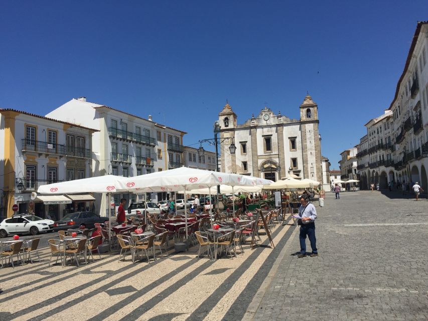 Évora and Arraiolos Private Tour