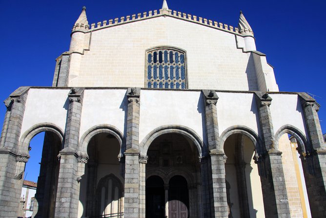 Évora & Arraiolos Small-Group Full Day Tour