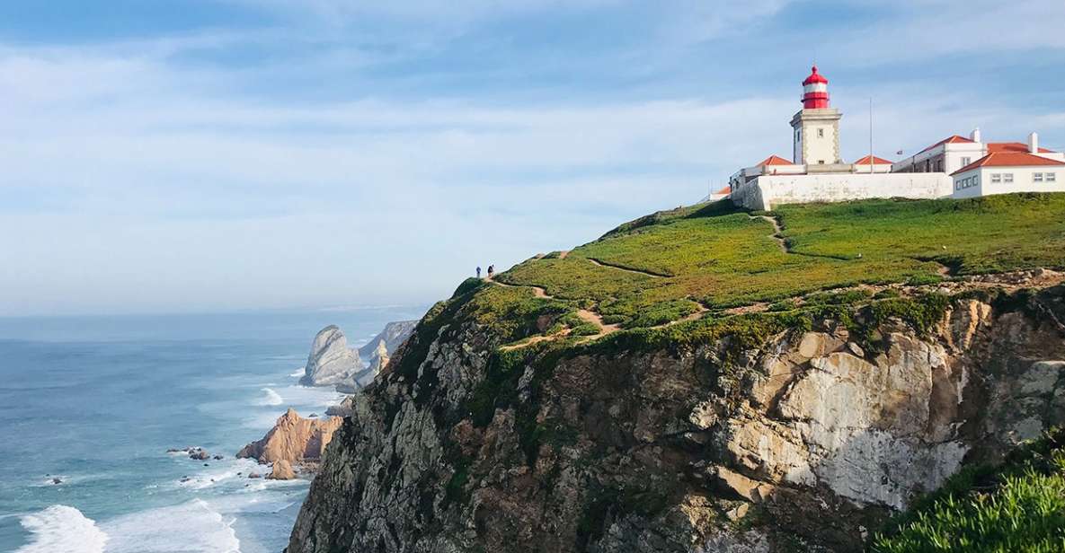 Exclusive Car Tour Sintra-Pena Palace, Cape Roca, Cascais