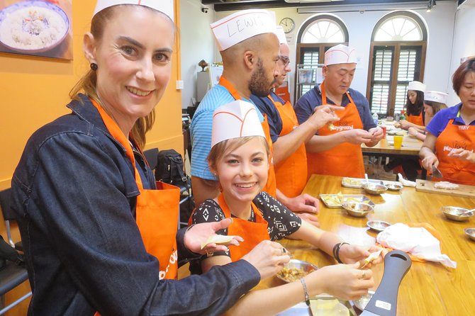 Experience Singapore: Cultural Cooking Class