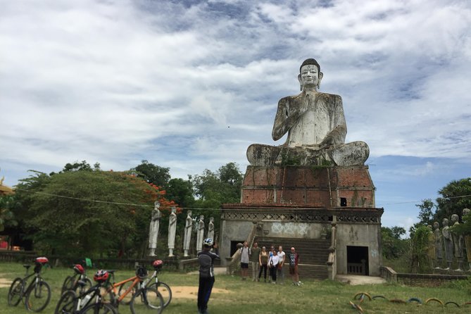 Explore Local Livelihood & Countryside (Half-Day Cycling Tour)