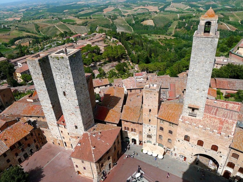 Florence: Chianti Villages, San Gimignano and Winery Tour