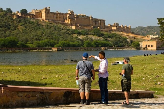 Four-Day Luxury Golden Triangle Tour to Agra & Jaipur From Delhi