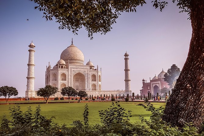 Four Days Golden Triangle Luxury Tour With Dinner to Agra and Jaipur From Delhi